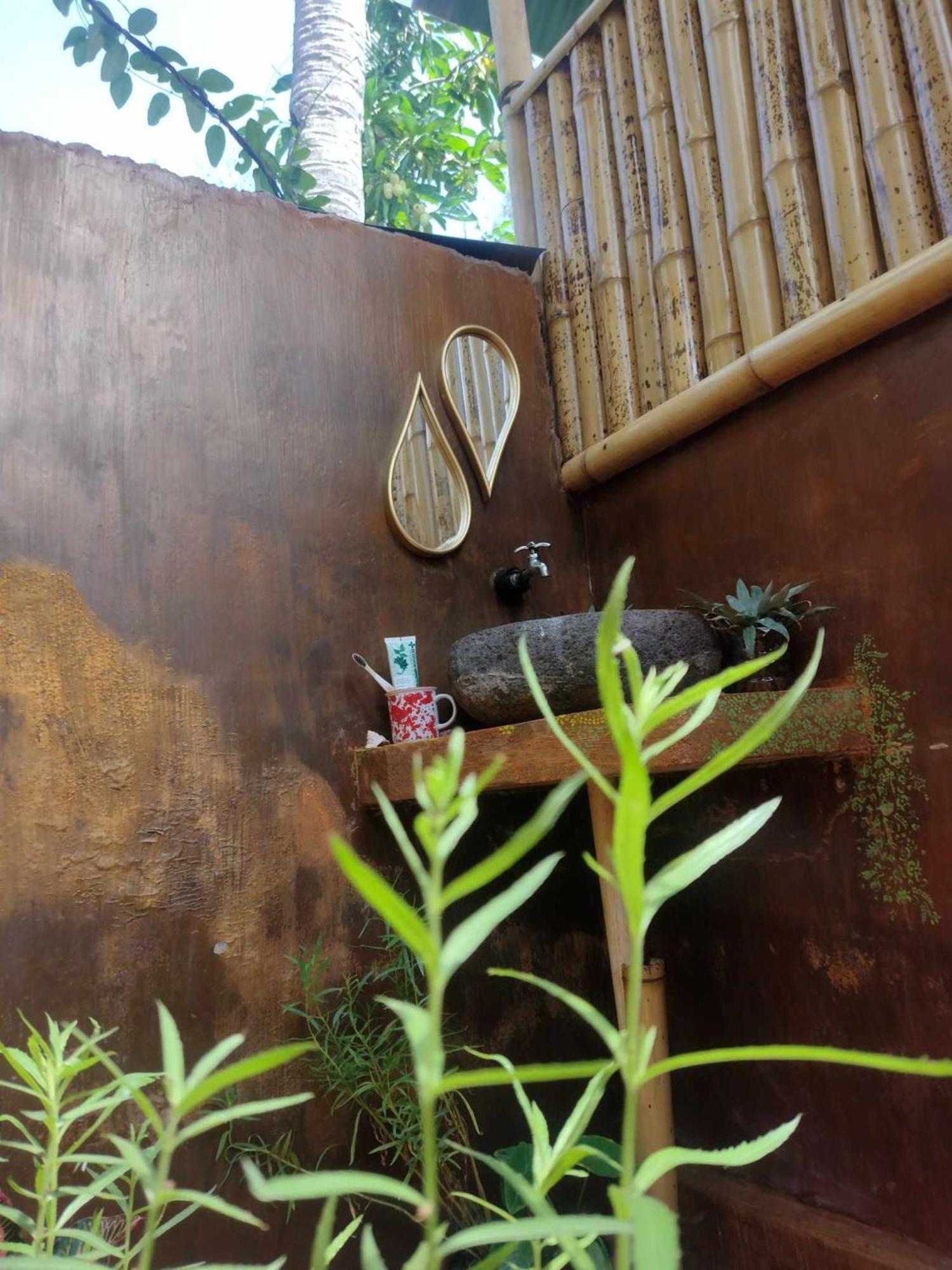 Albergue Uncle Hippie'S Dream Gili Meno Exterior foto
